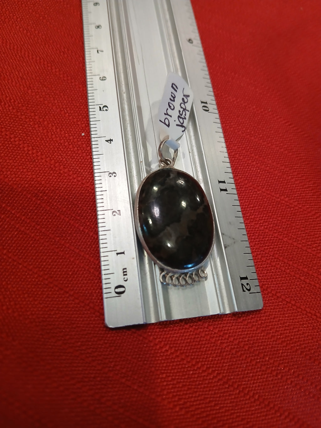 Pendants and necklaces