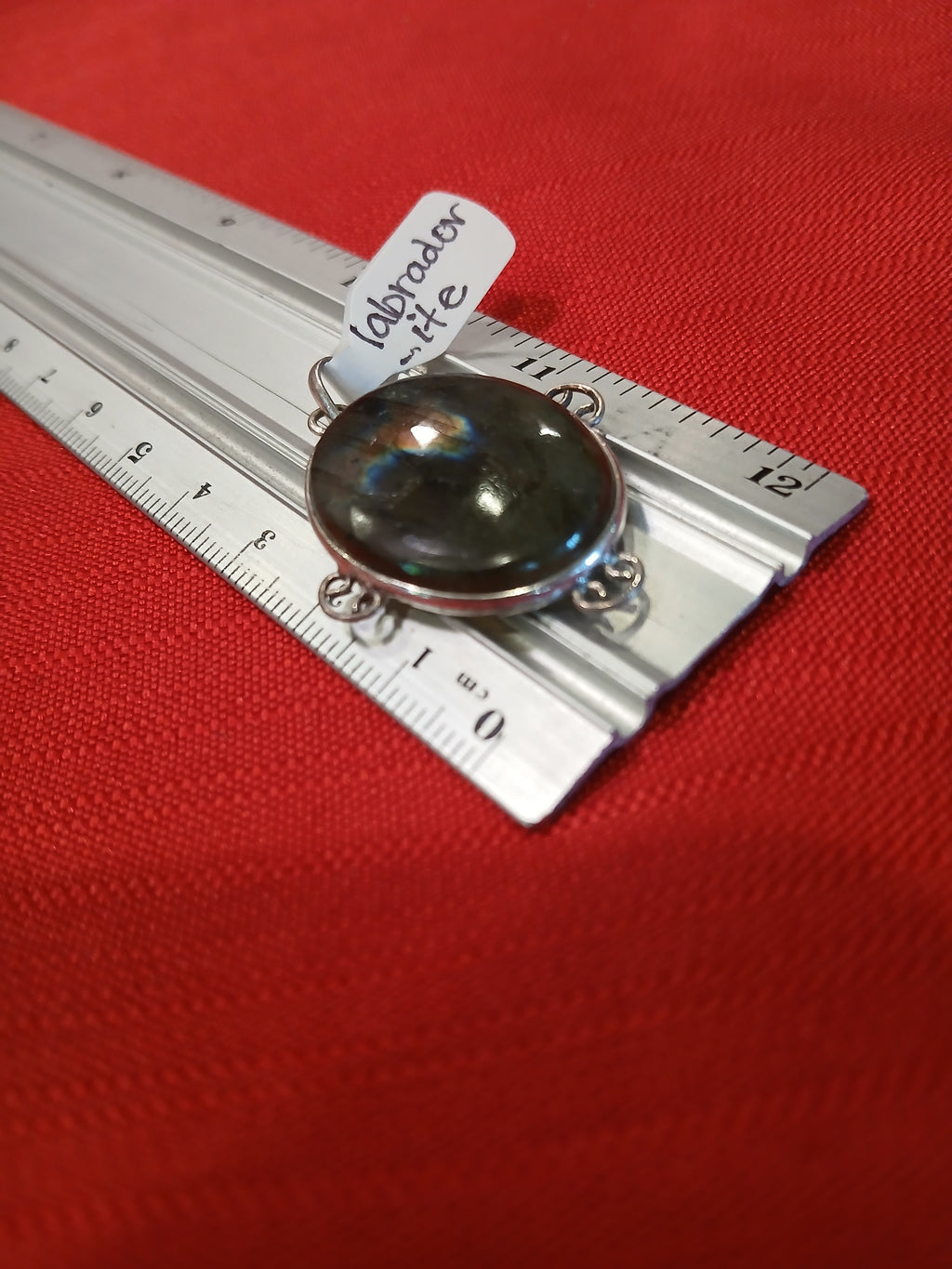 Pendants and necklaces