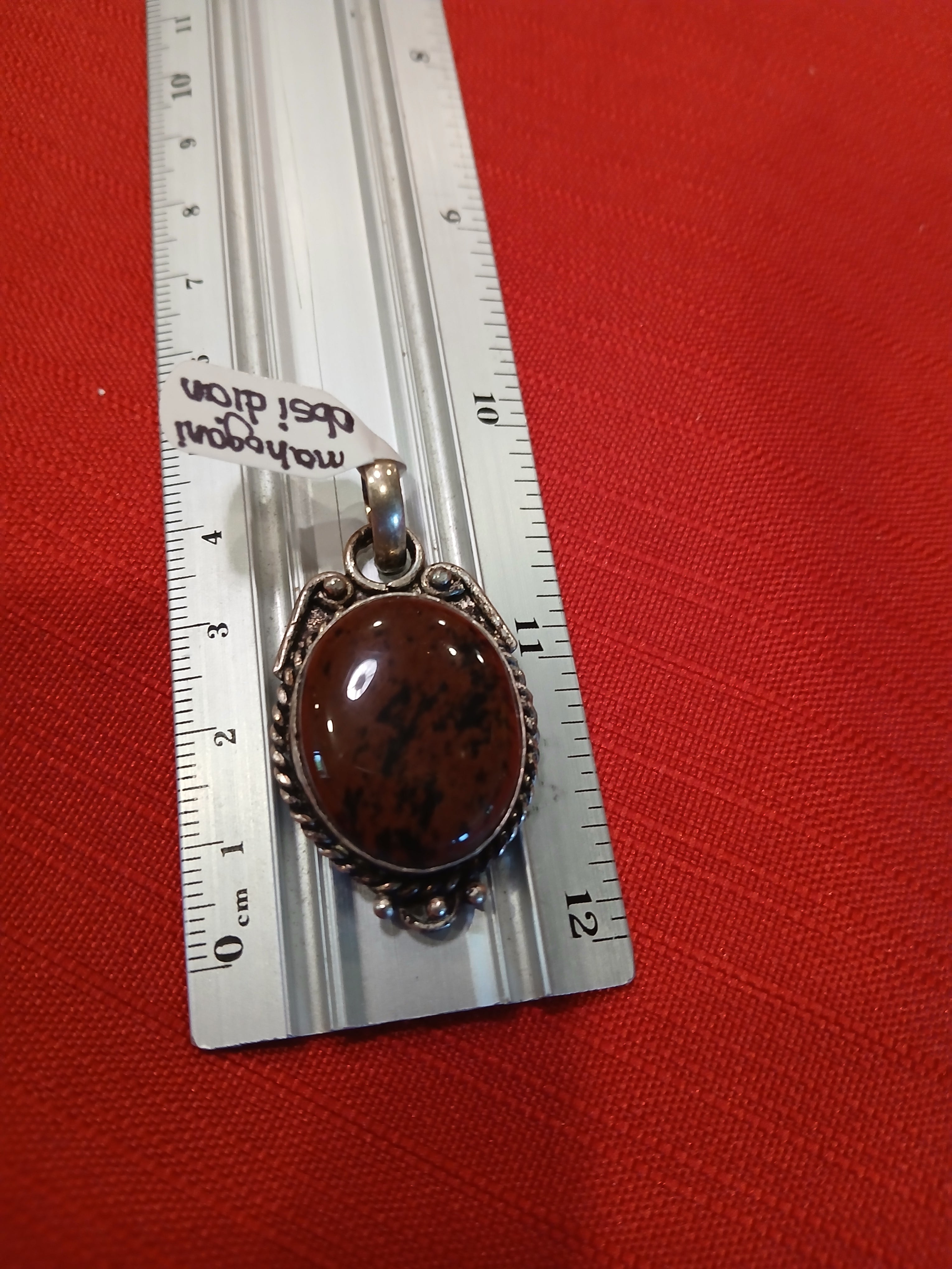 Pendants and necklaces