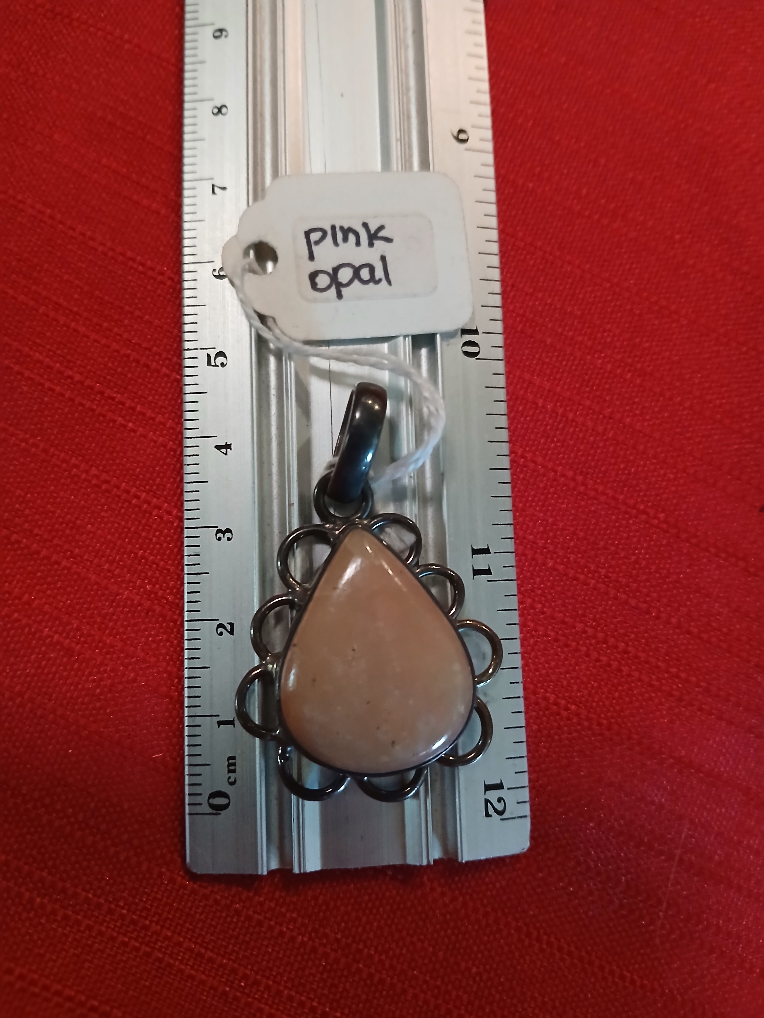 Pendants and necklaces